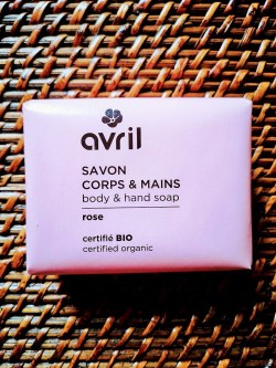 Savon bio et vegan Rose corps et mains 100 g | Tilleulmenthe Boutique de mode femme en ligne