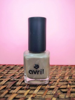 Vernis à ongles vegan longue tenue Sable Doré Nacré 7 ml | Tilleulmenthe Boutique de mode femme en ligne