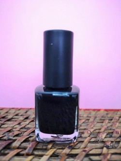 Vernis à ongles vegan longue tenue Nuit Noire 7 ml | Tilleulmenthe Boutique de mode femme en ligne