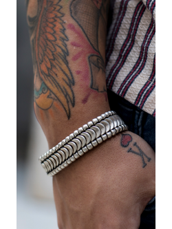 Bracelet ligne homme Ciclon l 1 vue porté l Tilleulmenthe boutique de mode femme en ligne