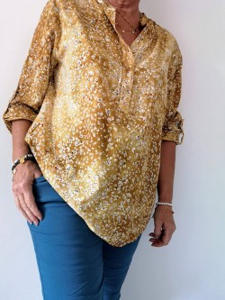 Angèle blouse petites fleurs col mao l 2 vue 3/4 l Tilleulmenthe boutique de mode femme