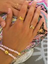 Bracelet avec perles sur élastique | 3 vue avec mains | Tilleulmenthe boutique de mode femme en ligne