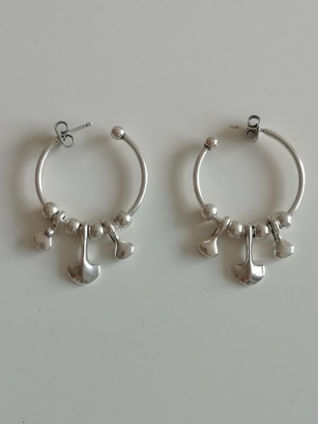 Boucles d'oreilles bijoux avec feuilles de Gingko et perle | 3 vue à plat | Tilleulmenthe boutique de mode femme en ligne