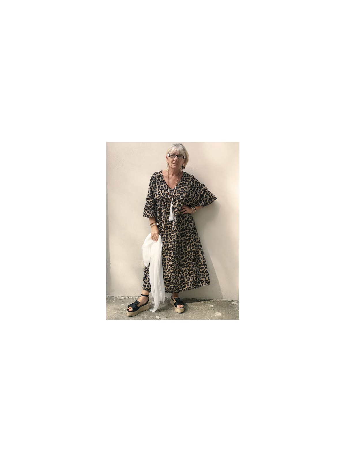 Robe longue oversize leopard manches longues | 1 vue de face entière | Tilleulmenthe boutique de mode femme en ligne