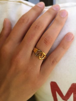 bague double cercle acier inoxydable dore | 1 vue portee |tilleulmenthe mode boutique de vetements en ligne