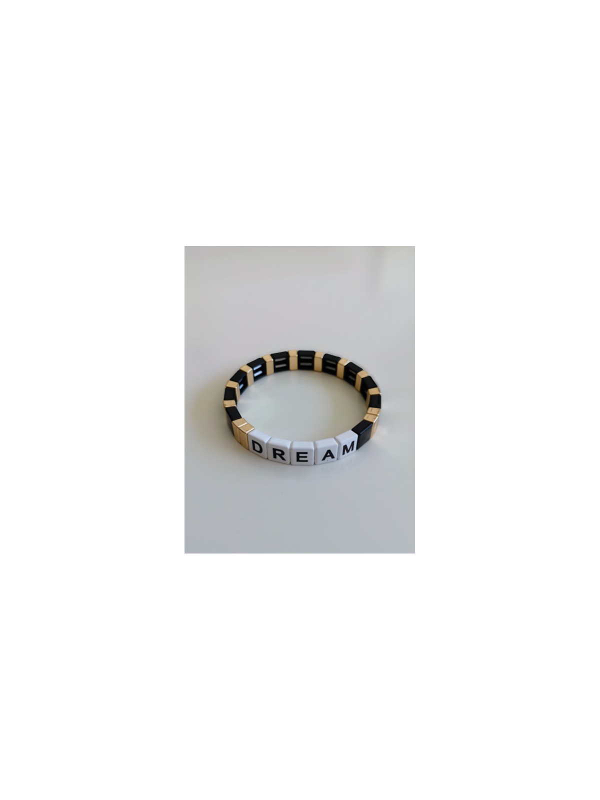 Bracelet élastiqué tricolore avec perles carrées | 2 vue à plat | Tilleulmenthe mode boutique de vêtements femme en ligne