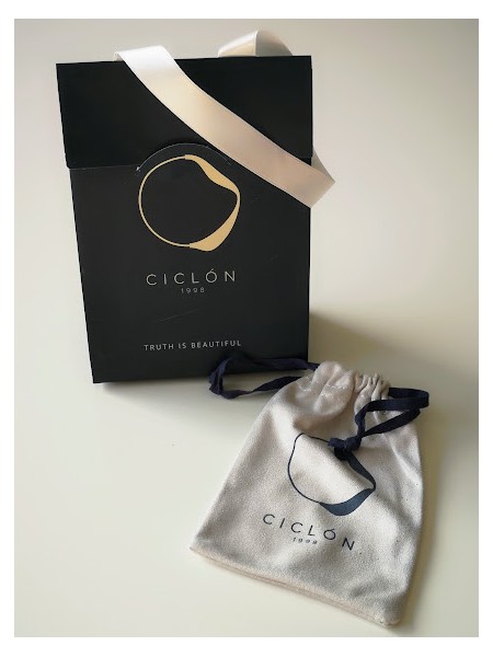 Boucles d'oreilles Ciclon fabrication artisanale l 4 vue avec pochette l Tilleulmenthe mode boutique de vêtements femme en ligne