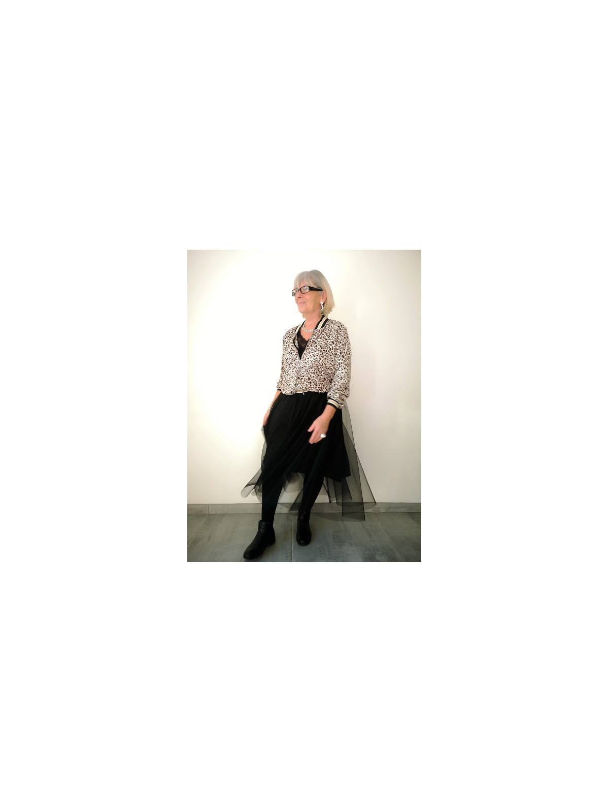 Jupe doublée avec taille élastique l 2 vue de profil l Tilleulmenthe mode boutique de vêtements femme en ligne
