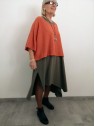 Haut coupe chauve souris extra large orange l 3 vue 3/4 l Tilleulmenthe mode boutique de vêtements femme en ligne