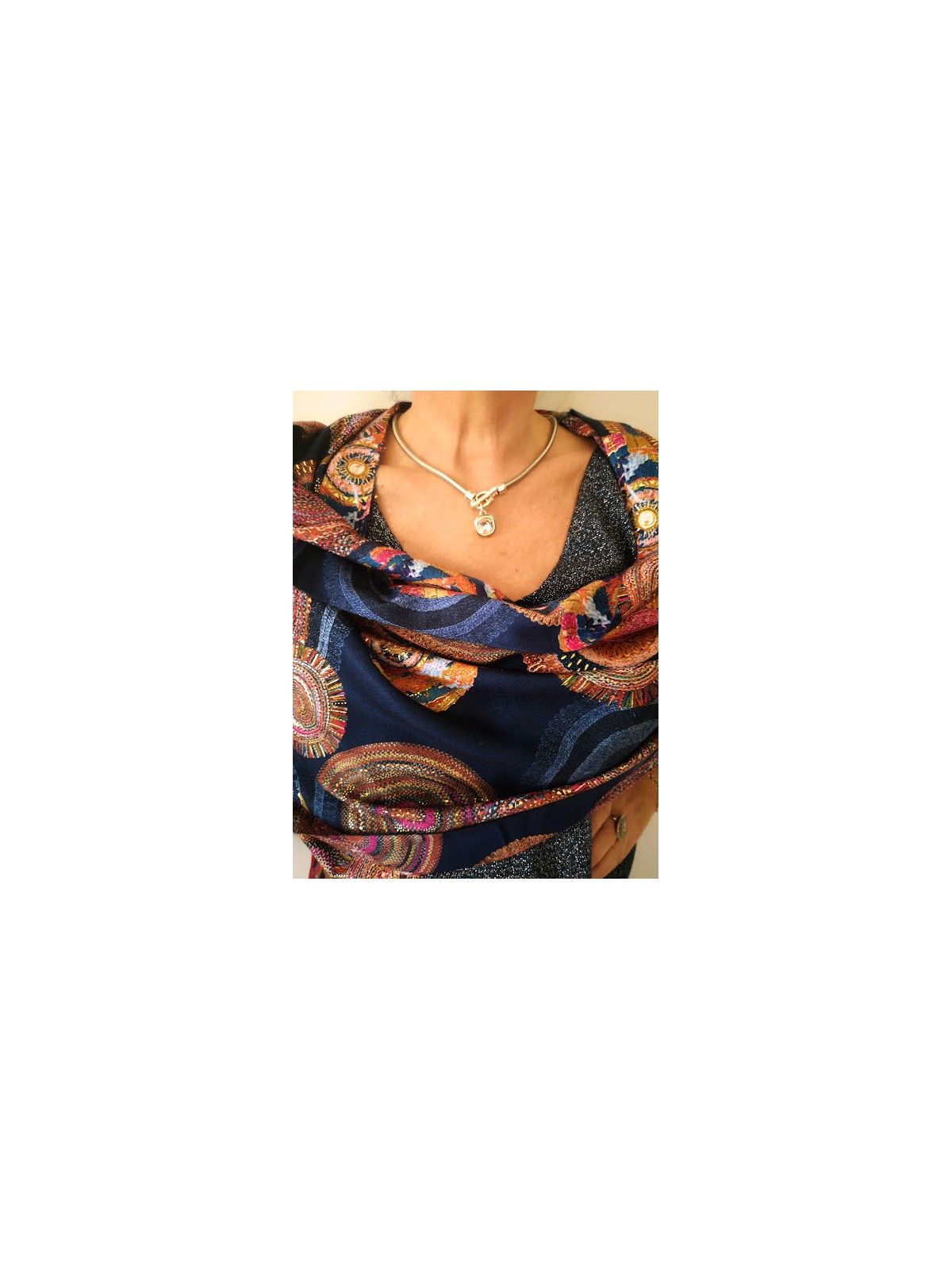 Foulard doré orange et bleu l 3 vue rapprochée l Tilleulmenthe mode boutique de vêtements femme en ligne