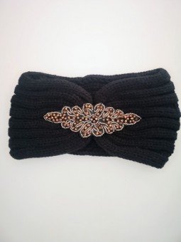 Bandeau en grosses mailles noires avec fleurs l 1 vue de face l Tilleulmenthe mode boutique de vêtements femme en ligne