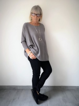 Pull manches longues gris l 1 vue de profil l Tilleulmenthe mode boutique de vêtements femme en ligne