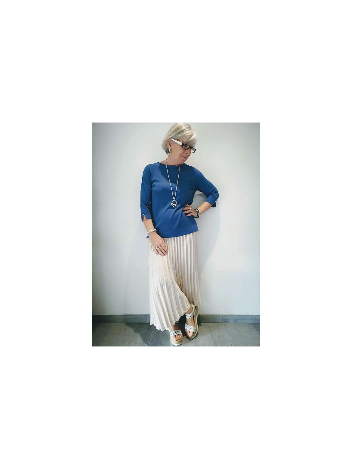 Pull fin bleu manches longues l 1 vue entière l Tilleulmenthe mode boutique de vêtements femme en ligne
