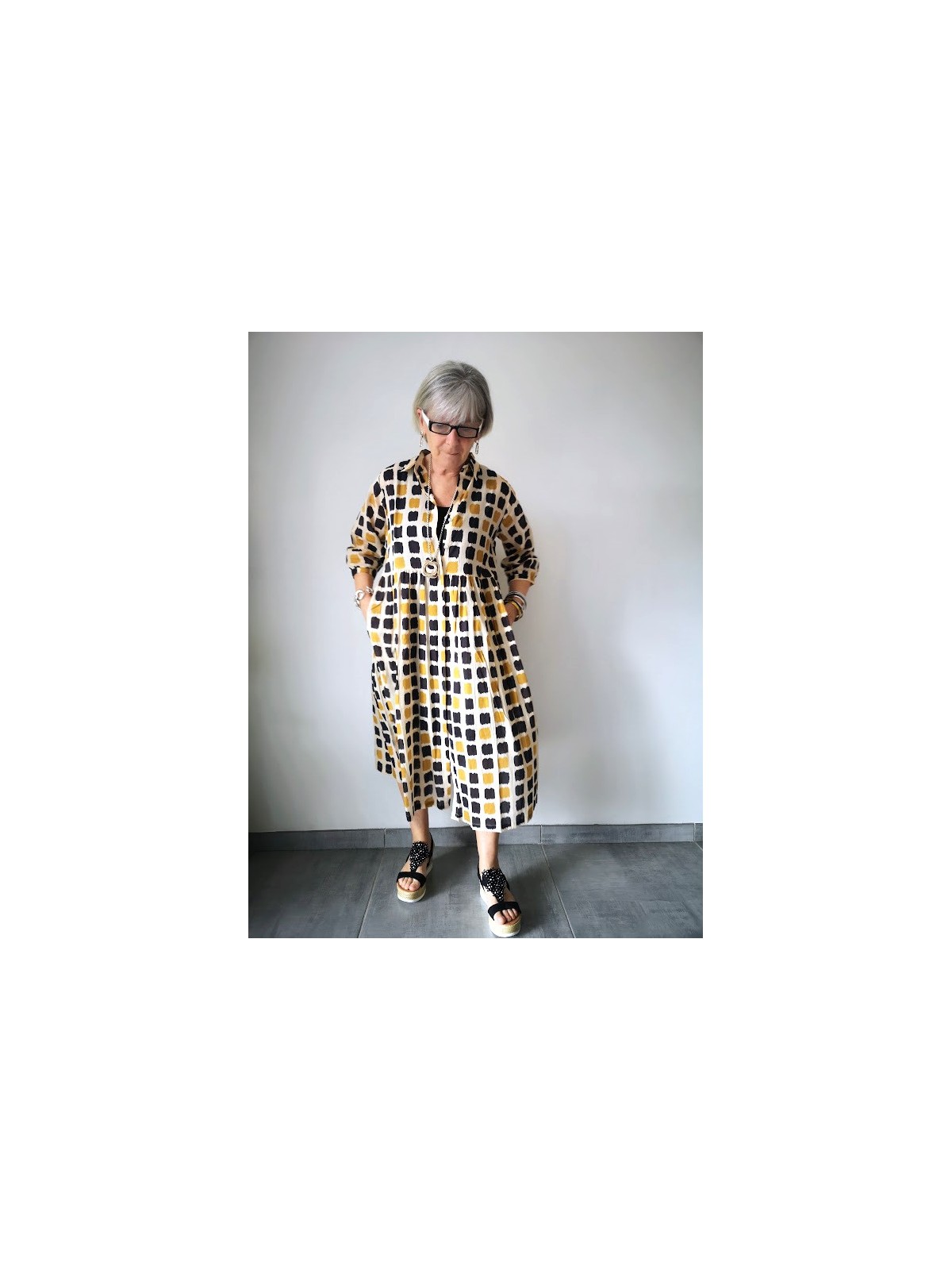 Robe longue fabrication artisanale l 1 vue de face l Tilleulmenthe mode boutique de vêtements femme en ligne