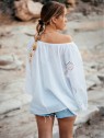 Blouse ajourée blanche avec col élastique l 4 vue de dos portée l Tilleulmenthe mode boutique de vêtements femme en ligne