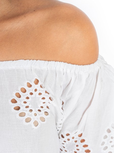Blouse oversize blanche manches longues l 5 vue détaille encolure l Tilleulmenthe mode boutique de vêtements femme en ligne