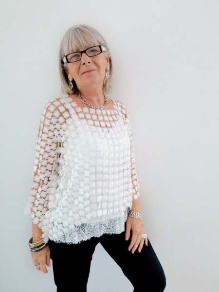 Top blanc transparent à fleurs l 2 vue de face l Tilleulmenthe mode boutique de vêtements femme en ligne