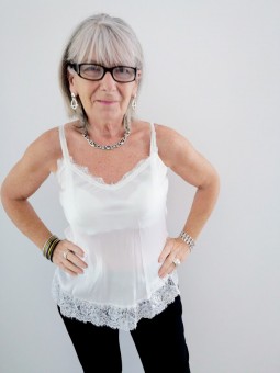 Caraco blanc effet satiné avec dentelle l 1 vue porté l Tilleulmenthe mode boutique de vêtements femme en ligne
