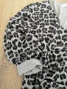 T-shirt manches longues motif léopard l 3 vue manche l Tilleulmenthe mode boutique de vêtements femme en ligne