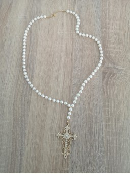 Sautoir pendentif croix à strass l 1 vue de face l Tilleulmenthe mode boutique de prêt à porter femme en ligne