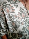 Haut manches longues kaki et rose à motifs l 3 vue motif l Tilleulmenthe mode boutique de vêtements femme en ligne
