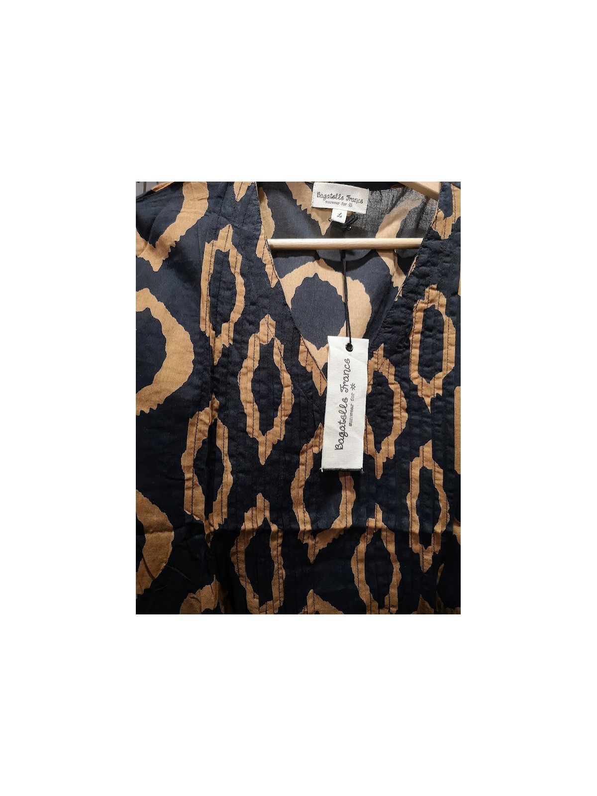 Robe Col V coupe longue choco et noire l 3 vue motif l Tilleulmenthe mode boutique de prêt à porter femme en ligne