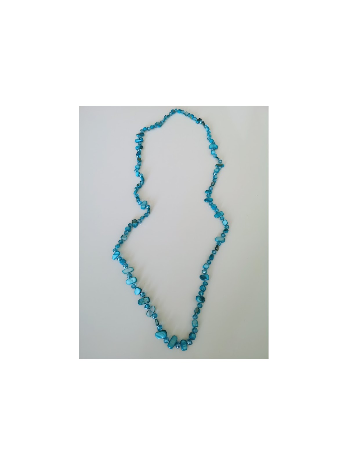 Sautoir avec perles bleues l 2 vue perles l Tilleulmenthe mode boutique de vêtements femme en ligne