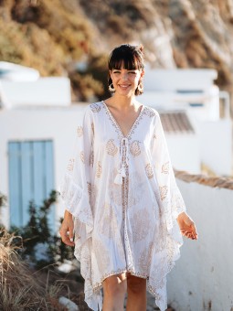 Robe kaftan Coton blanche et dorée l 1 vue de face l Tilleulmenthe mode boutique de vêtements femme en ligne