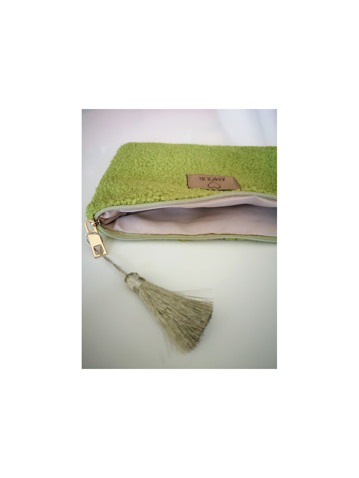 Pochette vert anis zippée l 1 vue zip l Tilleulmenthe mode boutique de vêtements femme