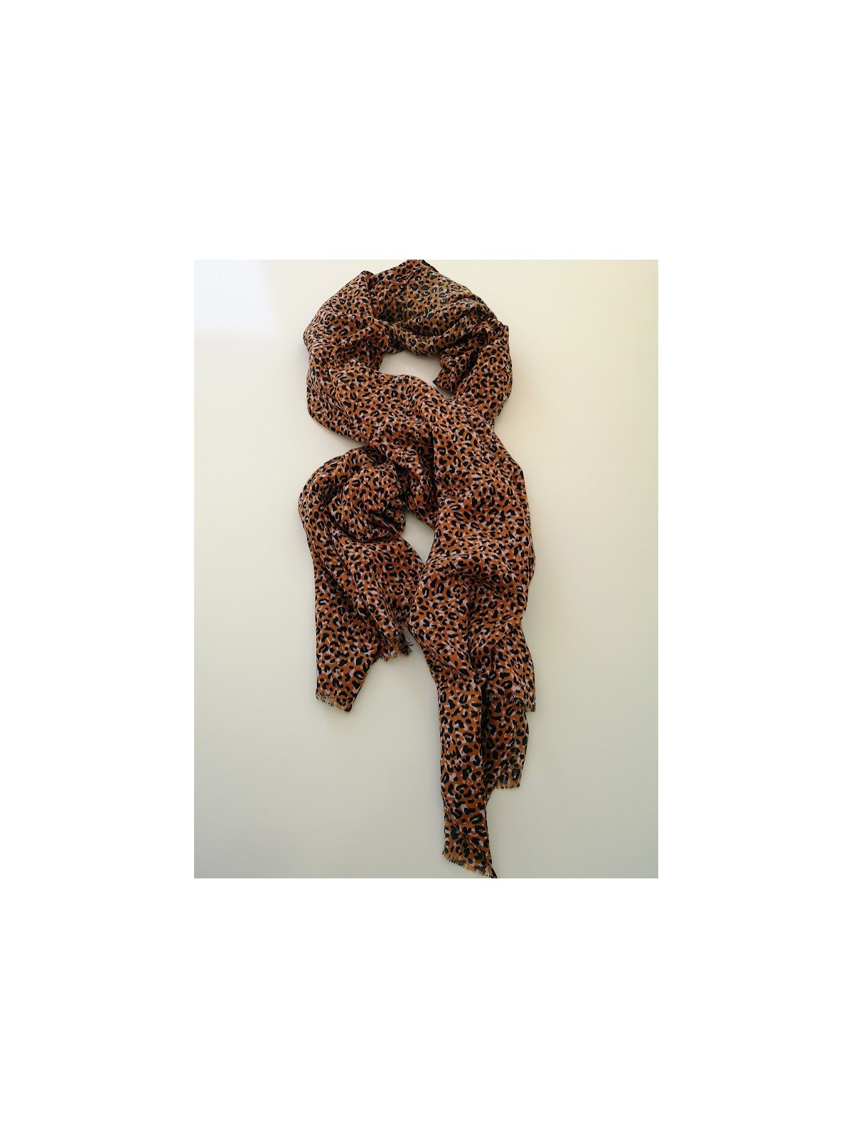 Foulard léopard femme tendance l 1 vue accessoire l Tilleulmenthe mode boutique de vêtements femme en ligne