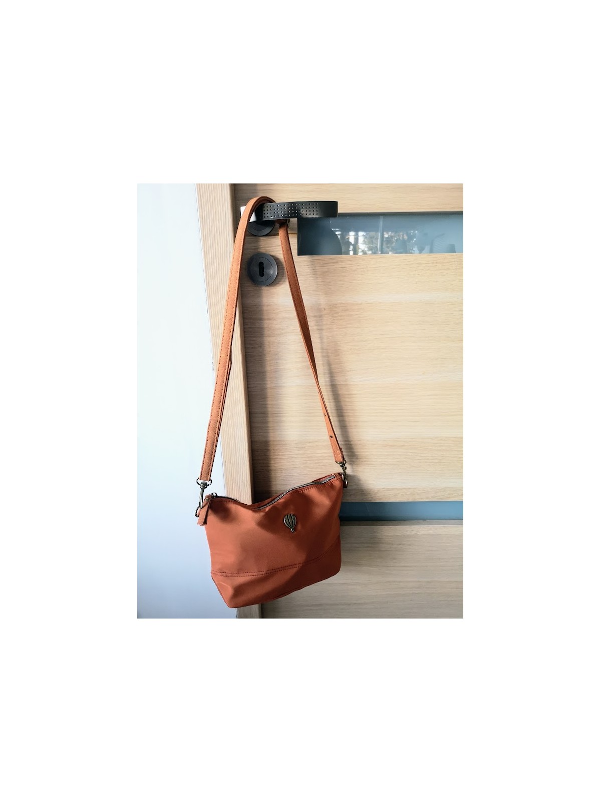 Sac à main femme couleur orange l 1 vue de face l Tilleulmenthe mode boutique de vêtements femme en ligne