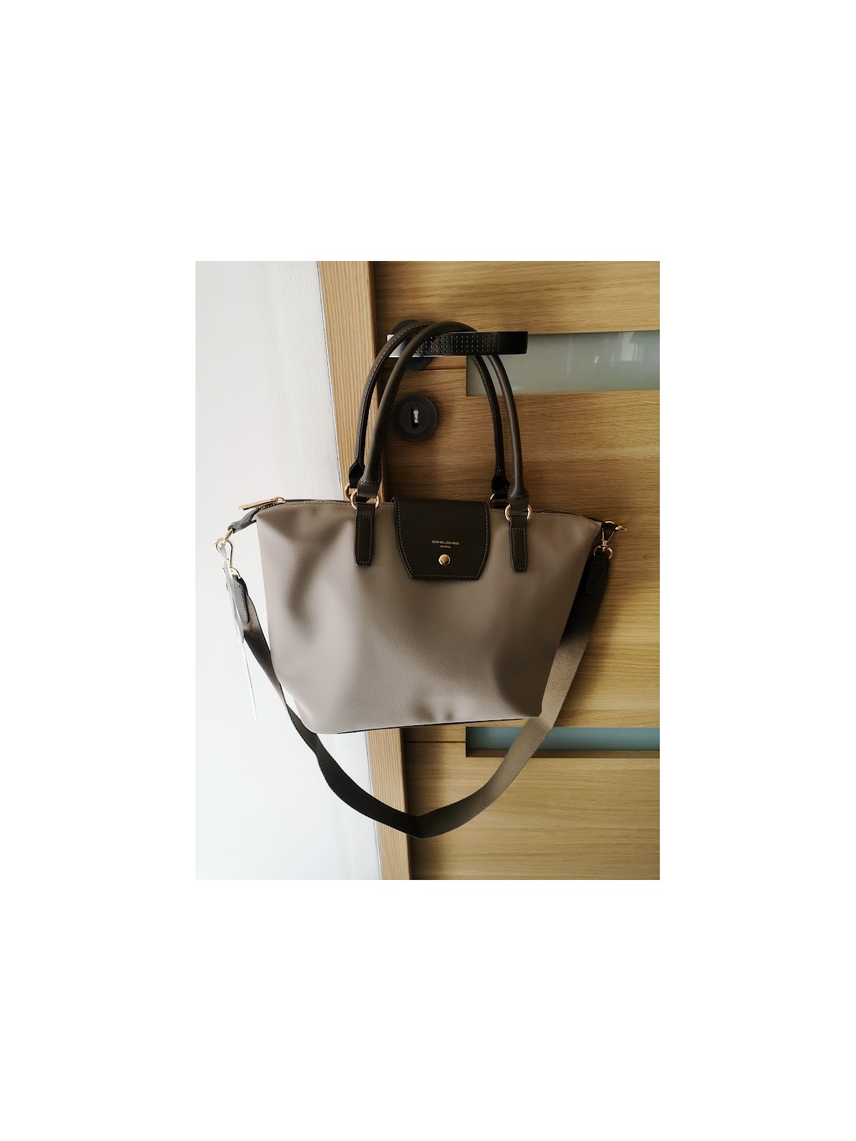 Sac à main David Jones couleur taupe l 1 vue de face l Tilleulmenthe mode boutique de vêtements femme en ligne