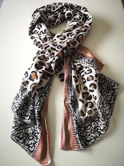 Foulard femme en Coton à imprimé l 1 vue de face l Tilleulmenthe mode boutique de vêtements femme en ligne