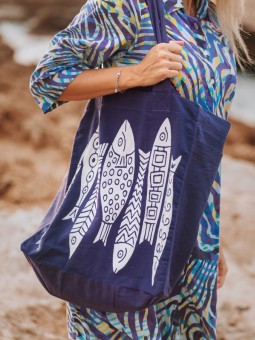 Sac bleu petites sardines Isla Bonita l 1 vue porté l Tilleulmenthe mode boutique de vêtements femme en ligne