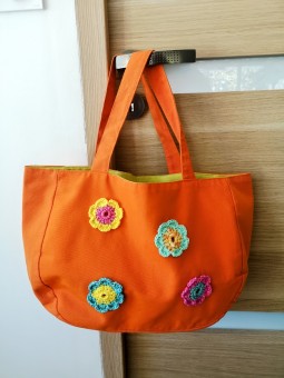 Sac à main femme anis et orange avec broderies fleurs l 1 vue fleurs l Tilleulmenthe mode boutique de vêtements femme en ligne