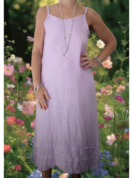 Robe lila 100% lin coupe longue l 3 vue rapprochée l Tilleulmenthe mode boutique de vêtements femme en ligne