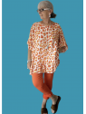 Blouse colorée imprimé léopard orange l 1 vue portée l Tilleulmenthe mode boutique de vêtements femme en ligne