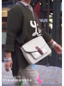 Sac rigide blanc l 4 vue sac porté travers l Tilleulmenthe mode boutique de vêtements prêt à porter femme