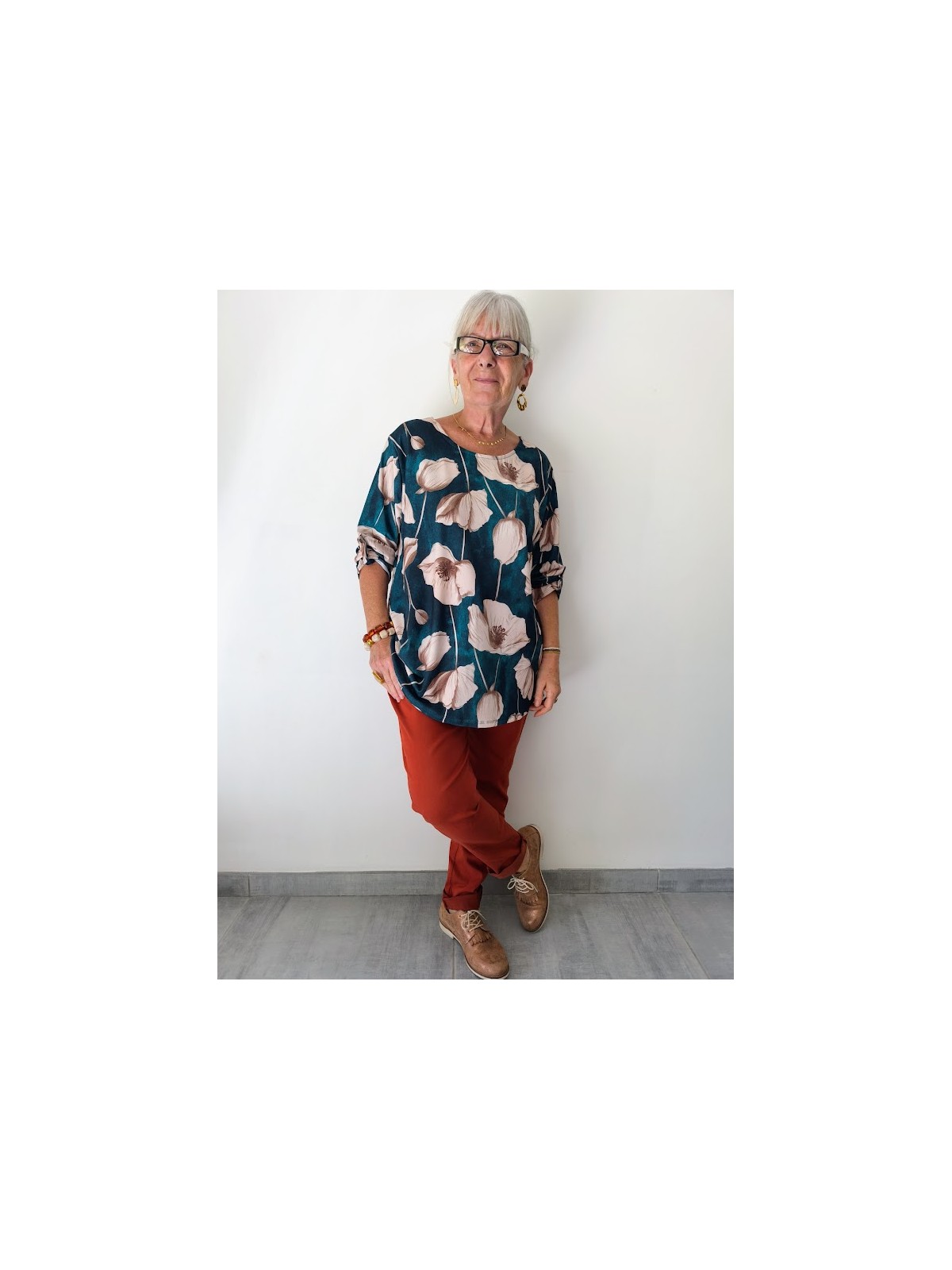 Haut imprimé coquelicots couleurs bleu et blanc l 5 vue couleur bleue l Tilleulmenthe mode boutique de vêtements femme en ligne