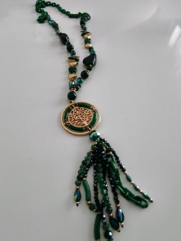 Sautoir arbre de vie vert l 5 vue de loin l Tilleulmenthe mode boutique de vêtements femme en ligne