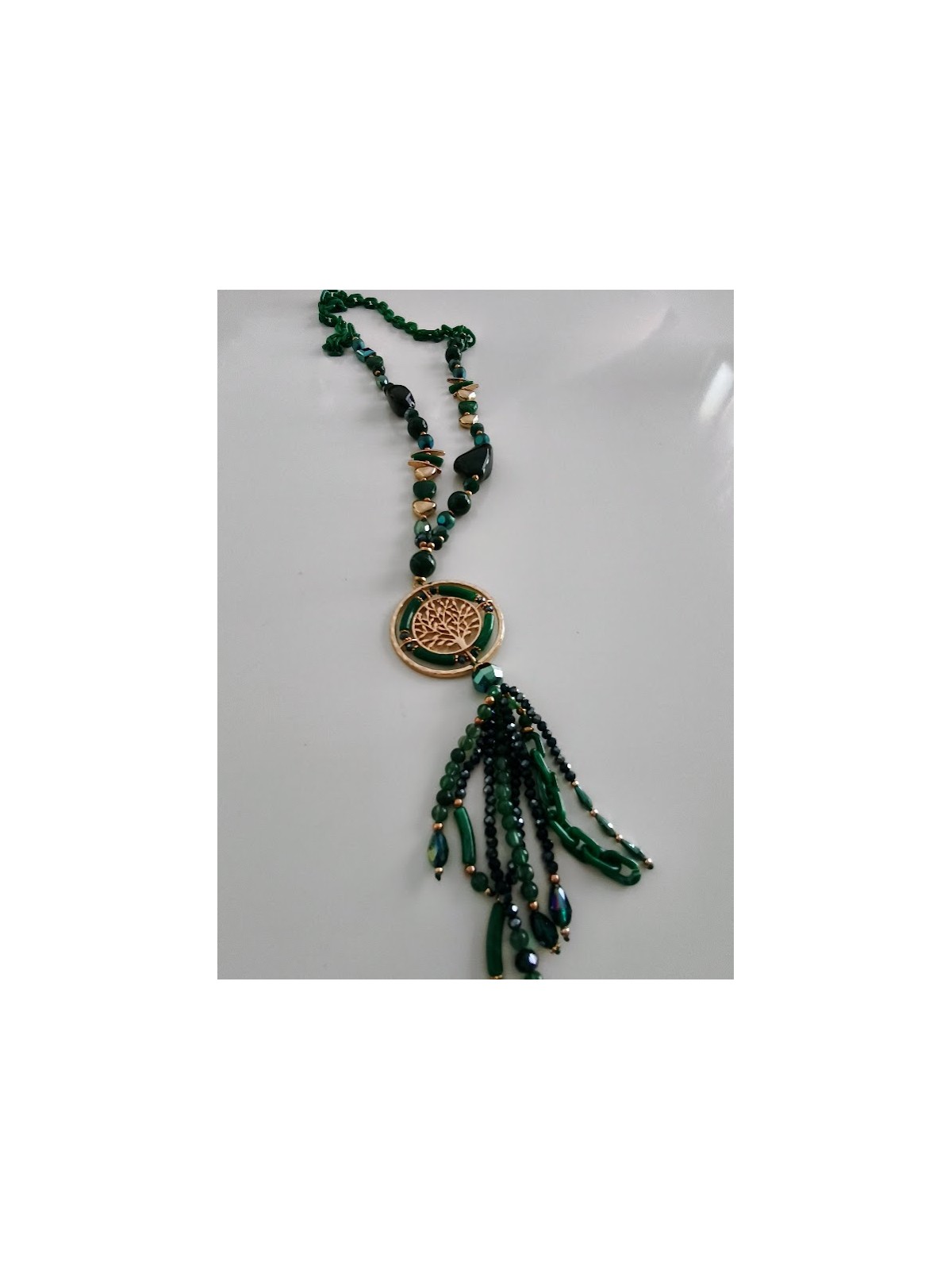 Sautoir arbre de vie vert l 5 vue de loin l Tilleulmenthe mode boutique de vêtements femme en ligne