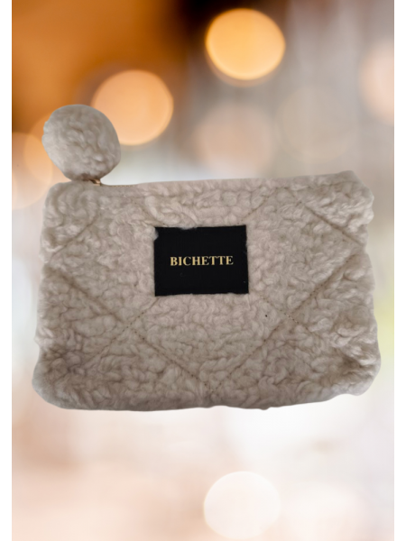Pochette beige avec inscriptions bichette l 1 vue de face l Tilleulmenthe mode boutique de vêtements femme en ligne