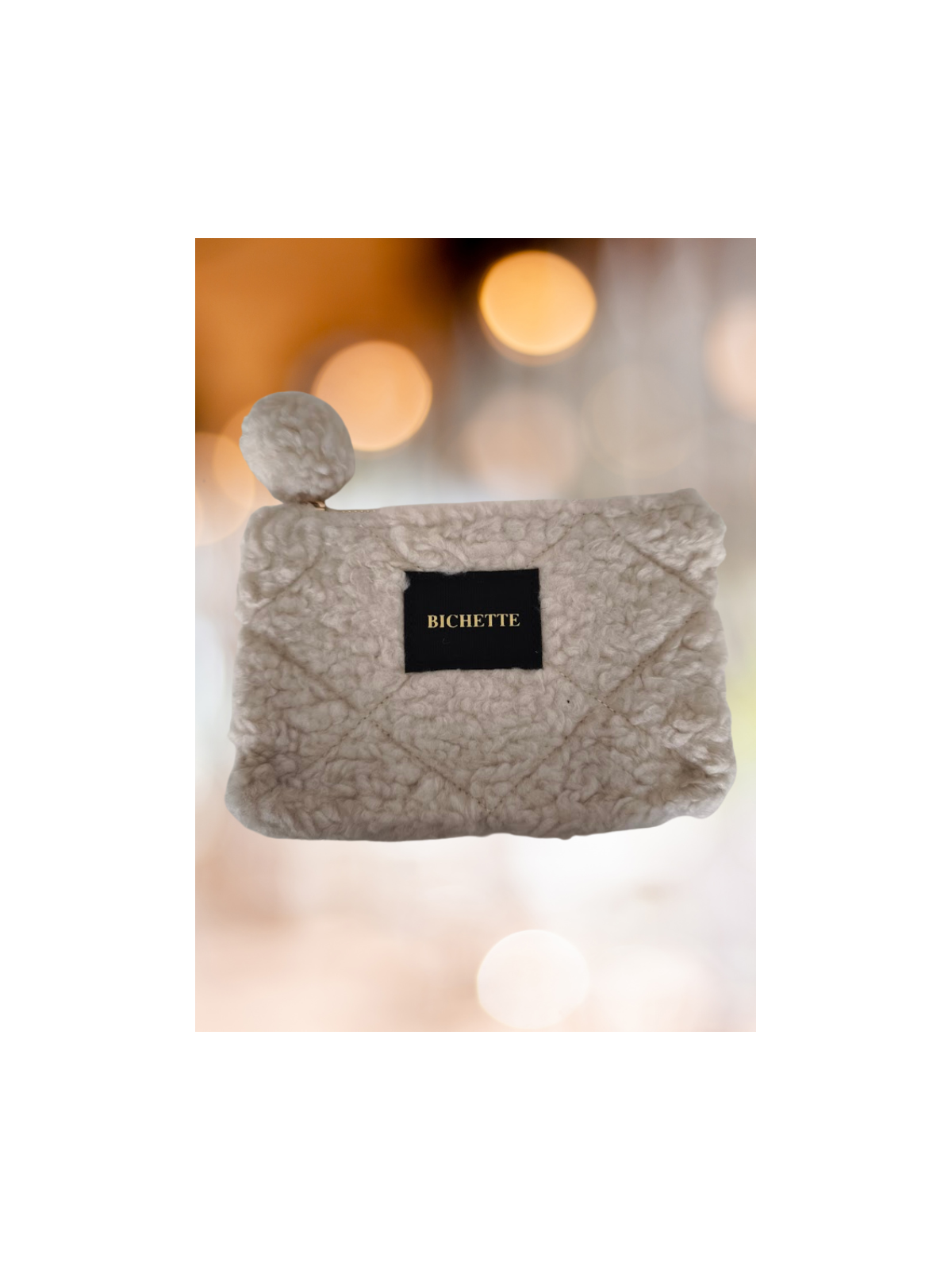 Pochette beige avec inscriptions bichette l 1 vue de face l Tilleulmenthe mode boutique de vêtements femme en ligne