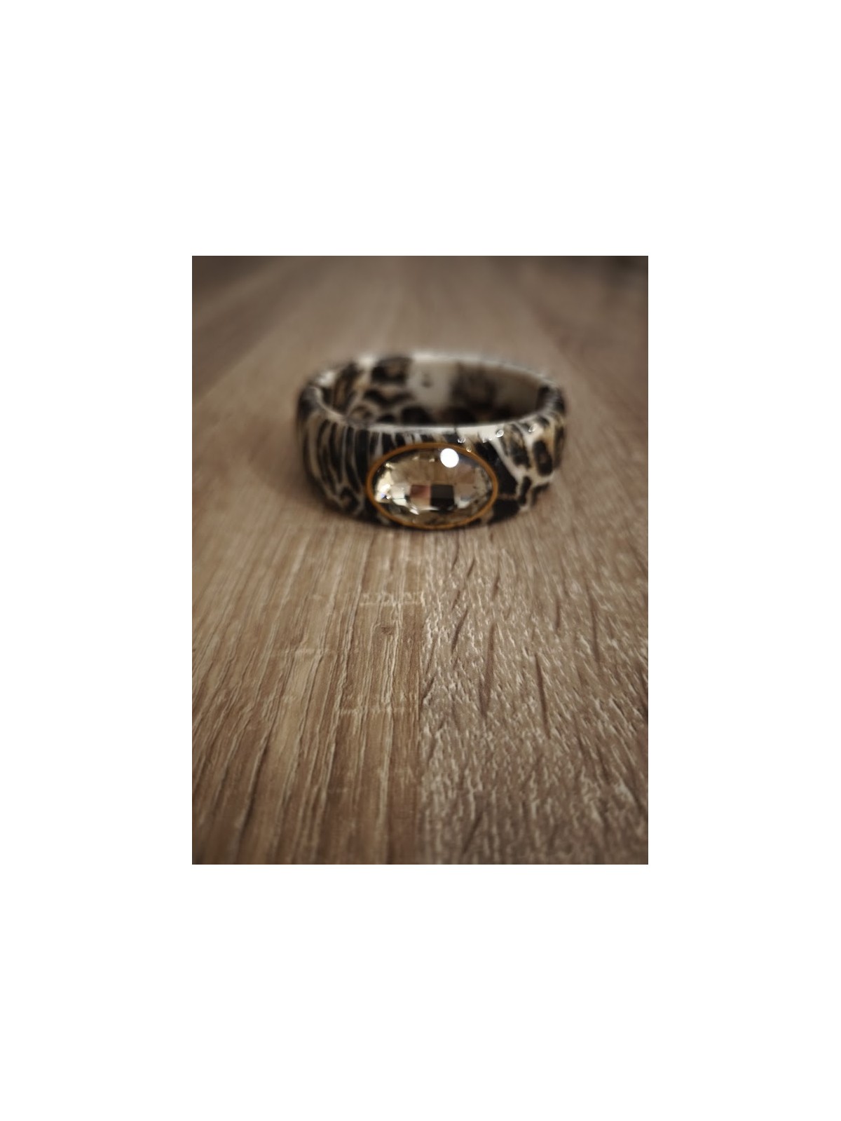 Bracelet fantaisie imprimé léopard l 1 vue de face l Tilleulmethe mode boutique de vêtements femme en ligne