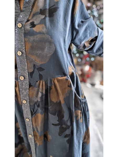 Robe fleurie avec sequins bleu et grise l 3 vue motifs l Tilleulmenthe mode boutique de vêtements femme en ligne