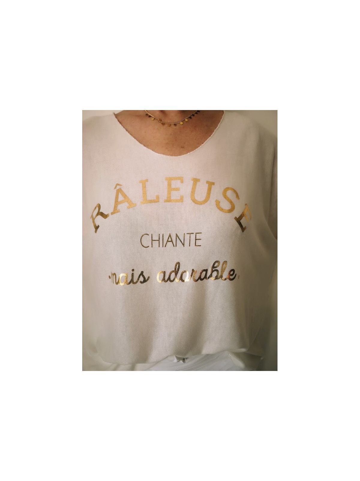 T-shirt râleuse blanc et doré l 6 vue rapprochée l Tilleulmenthe mode boutique de vêtements femme en ligne