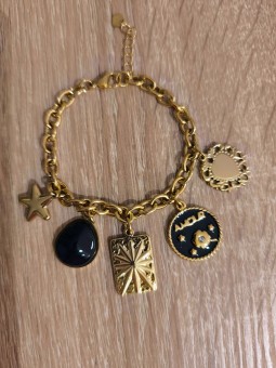 Bracelet doré avec médaillons noir l 1 vue de face l Tilleulmenthe mode boutique de vêtements femme en ligne