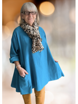 Robe turquoise avec poches l 1 vue rapprochée l Tilleulmenthe mode boutique de vêtements femme en ligne