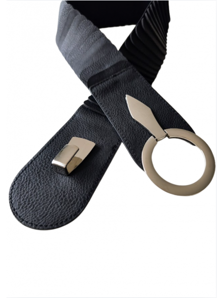 Accessoire de mode ceinture noire l 2 vue de près l Tilleulmenthe mode boutique de vêtements femme en ligne