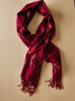 Echarpe motifs chats couleur bordeaux l 3 vue coouleur l Tilleulmenthe mode boutique de vêtements femme en ligne